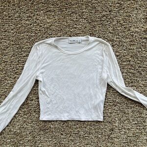 Aritzia Sunday Best Cropped Longsleeve in White